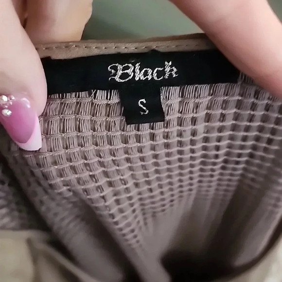 Black Tunic - Picture 5 of 5